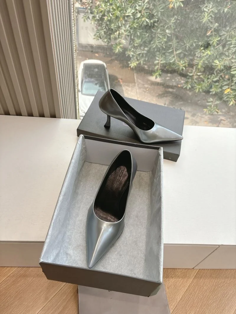 WellDesigned Balenciaga Heeled Shoes 16807