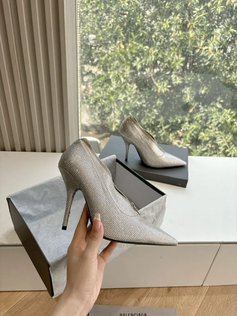 Balenciaga Heeled Shoes Minimalist 16816