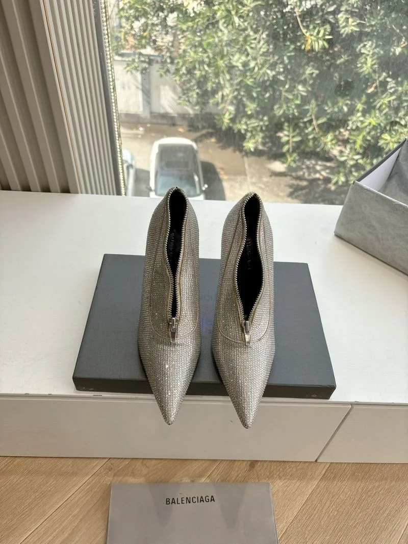 Balenciaga Heeled Shoes Minimalist 16816