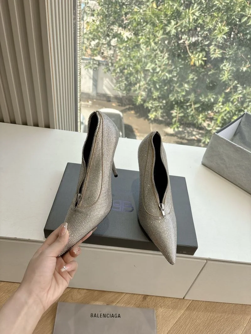 Balenciaga Heeled Shoes Minimalist 16816