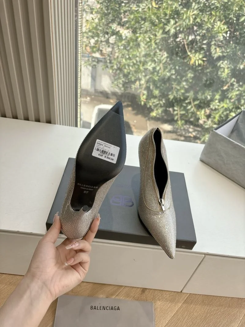 Balenciaga Heeled Shoes Minimalist 16816