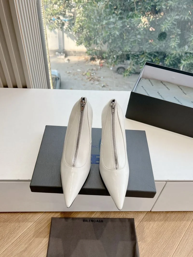 Balenciaga Heeled Shoes MultiPurpose 16805