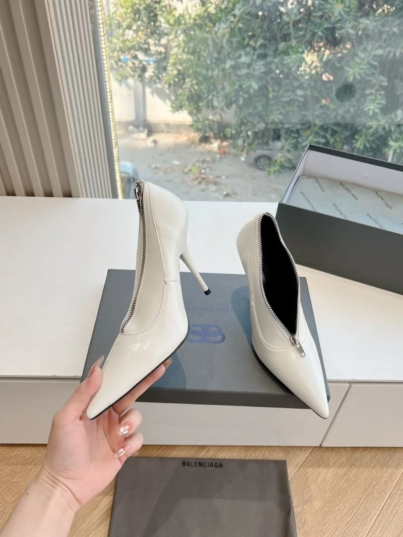 Balenciaga Heeled Shoes MultiPurpose 16805