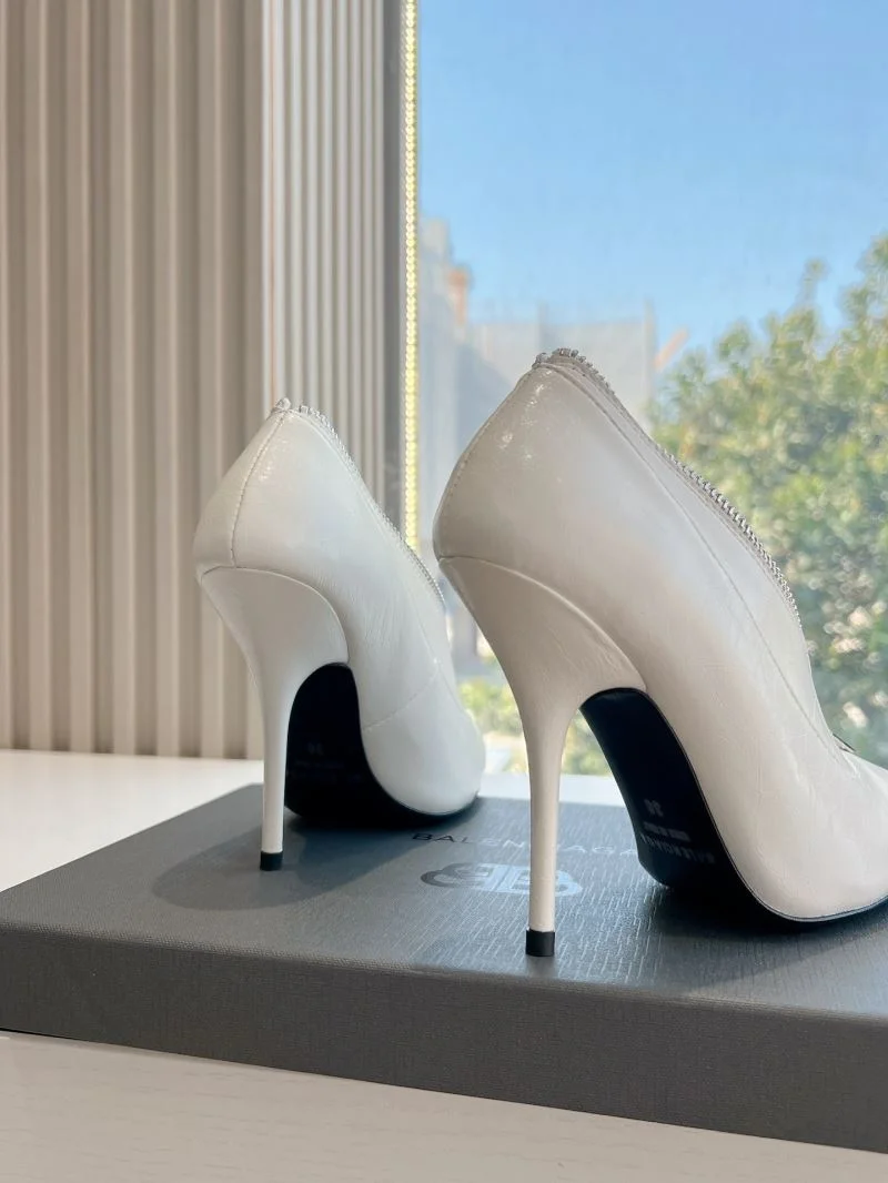 Balenciaga Heeled Shoes MultiPurpose 16805
