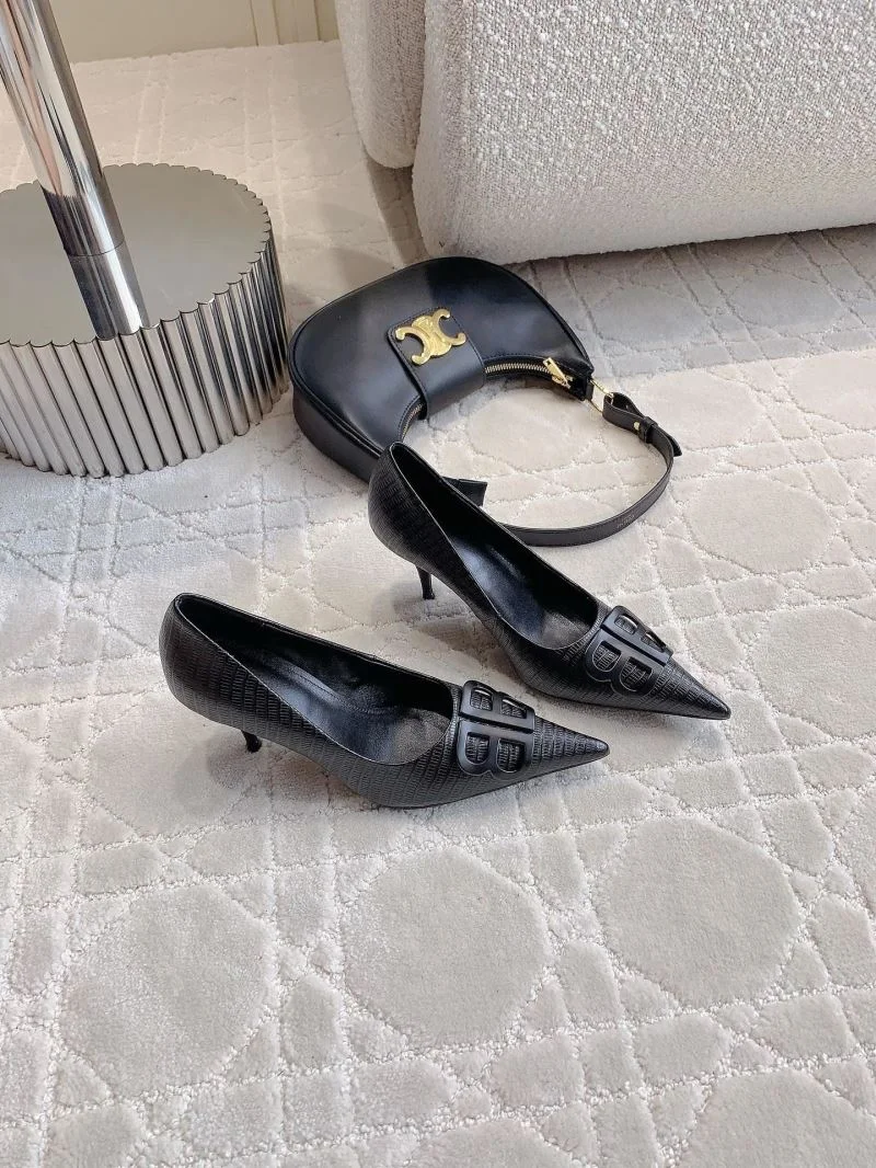 Minimalist Balenciaga Heeled Shoes 17000