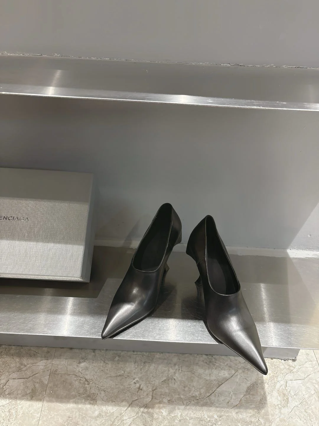 OdorResistant Balenciaga Heeled Shoes 16737