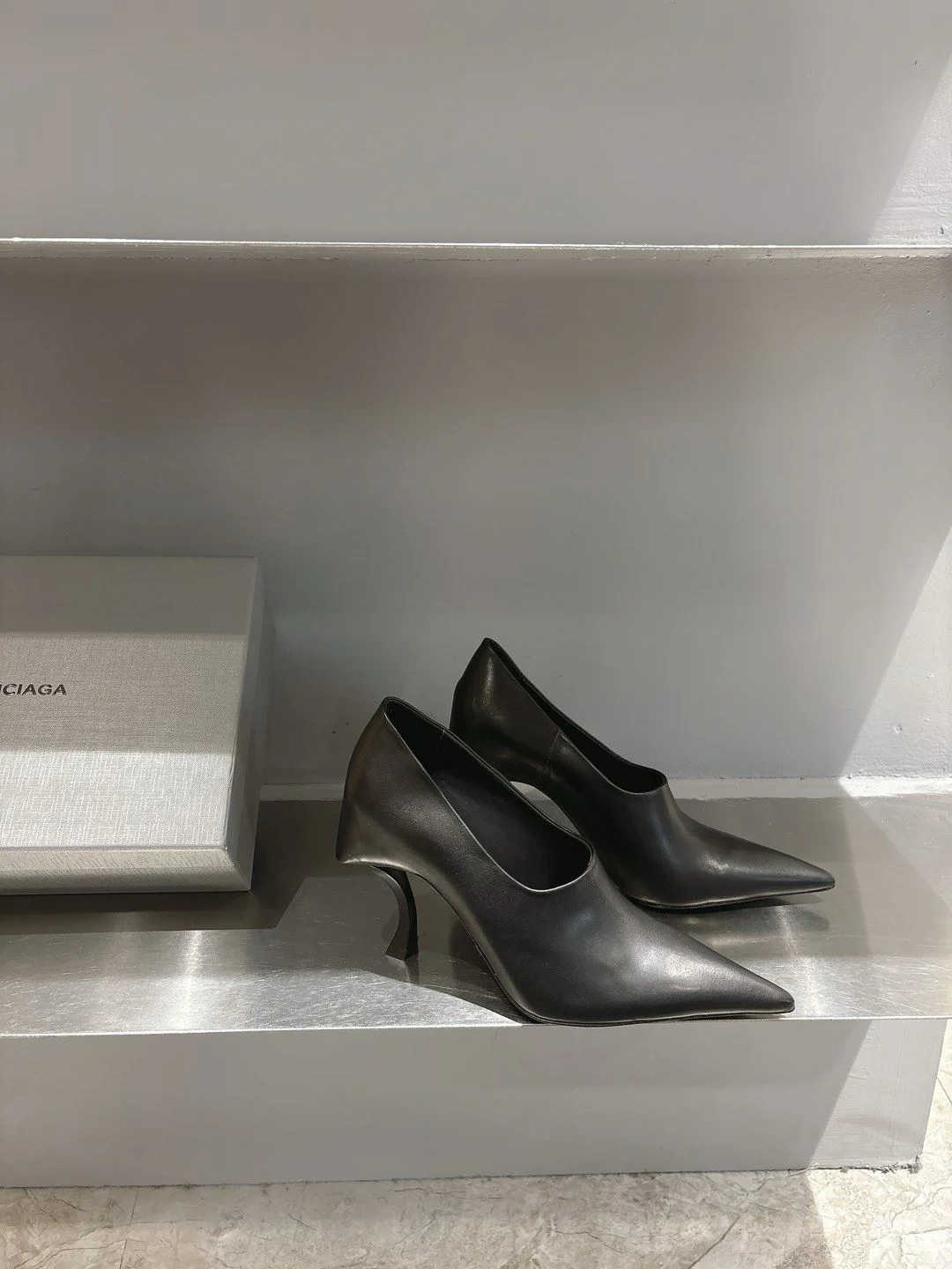 OdorResistant Balenciaga Heeled Shoes 16737
