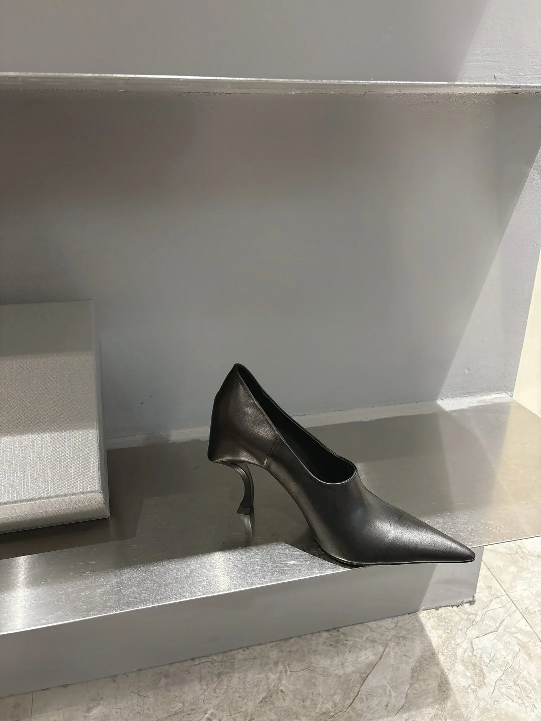 OdorResistant Balenciaga Heeled Shoes 16737