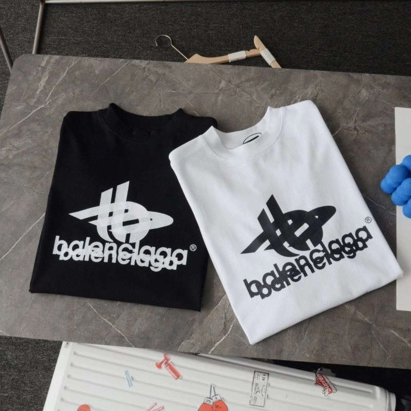 Tailored Balenciaga Hoodies 98235