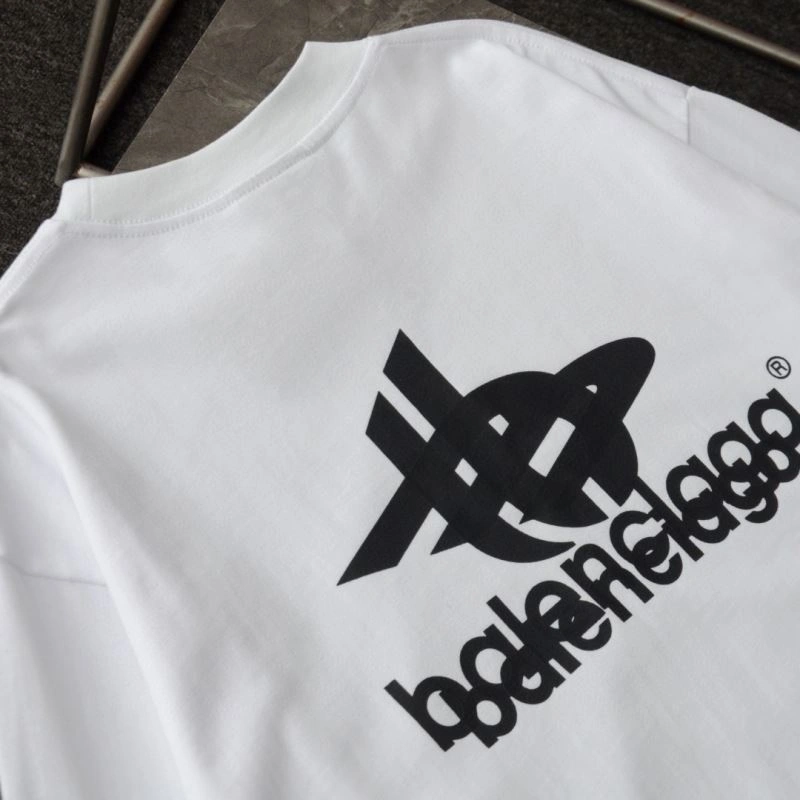 Tailored Balenciaga Hoodies 98235