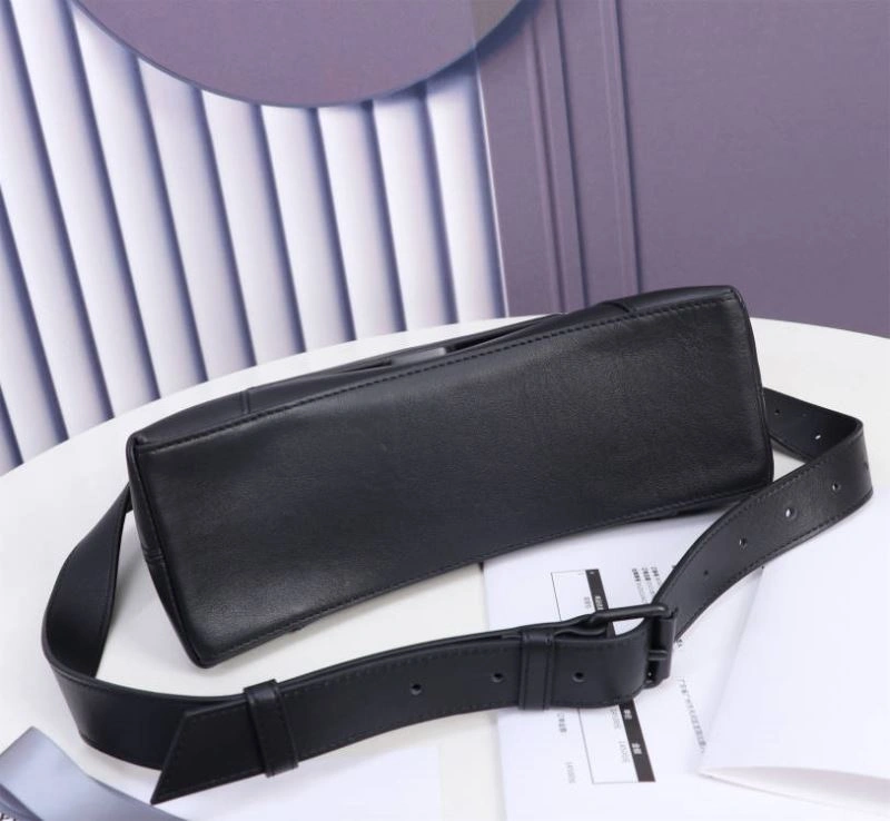 Efficient Balenciaga Hourglass Arc Black Gun Bag with Embossed Cowhide Texture 75309