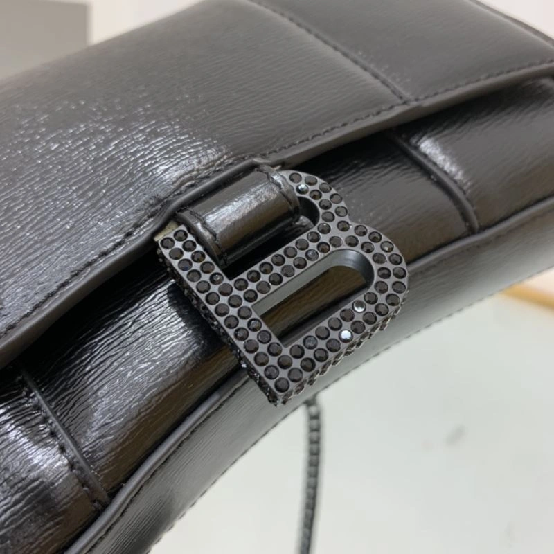Balenciaga Hourglass Chain Bag with Diamond B Buckle DailyWear 78636
