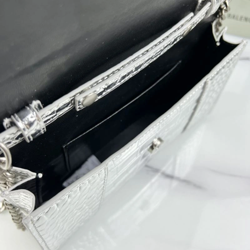 Balenciaga Hourglass Chain Crossbody Bag -  Half-Moon Design Attractive 78638