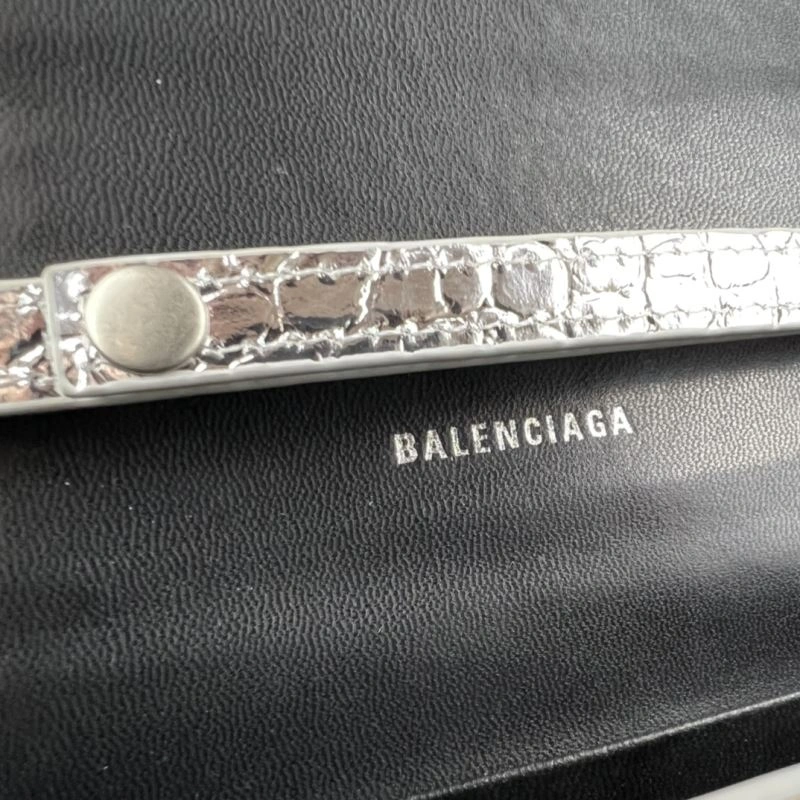 Balenciaga Hourglass Chain Crossbody Bag -  Half-Moon Design Attractive 78638