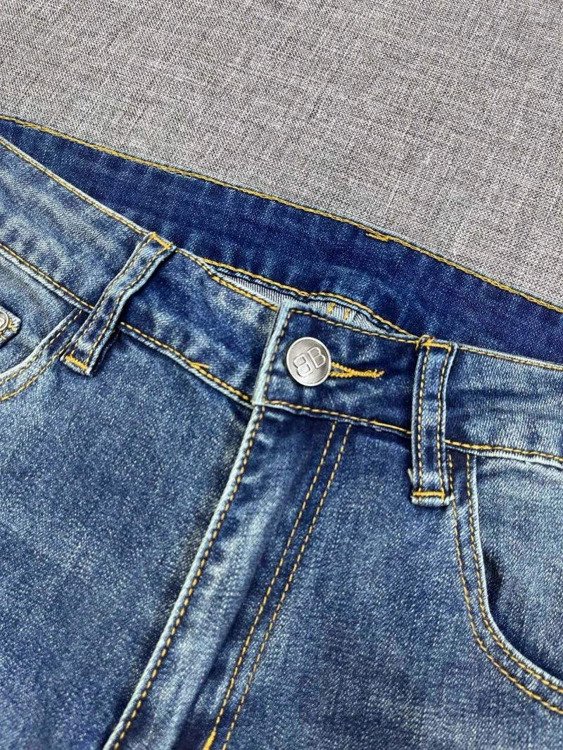 WaterResistant Balenciaga Jeans 96495