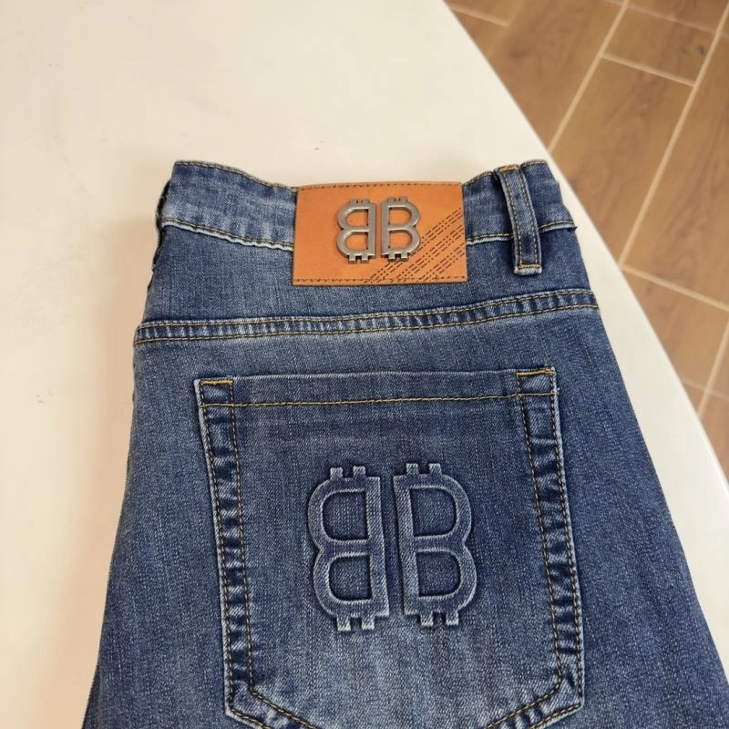 WellDesigned Balenciaga Jeans 97731