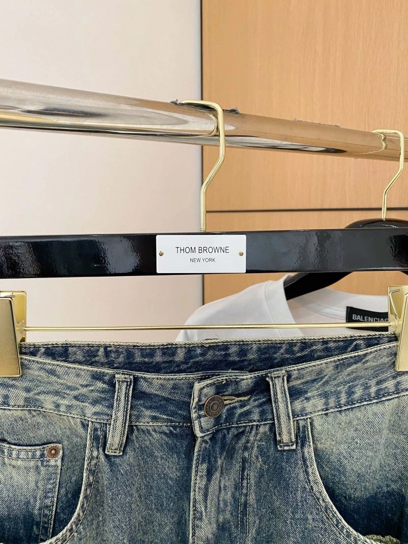 EyeCatching Balenciaga Jeans 97404