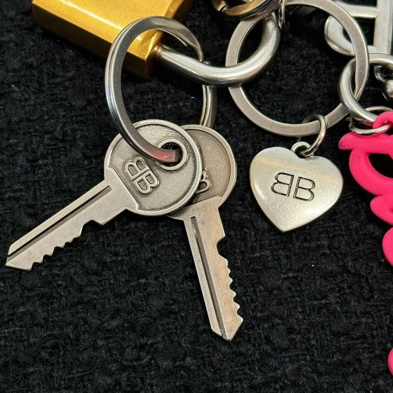 Balenciaga Keychains EasyCare 267461