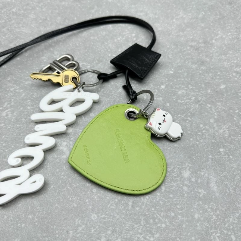 Snug Balenciaga Keys 64360