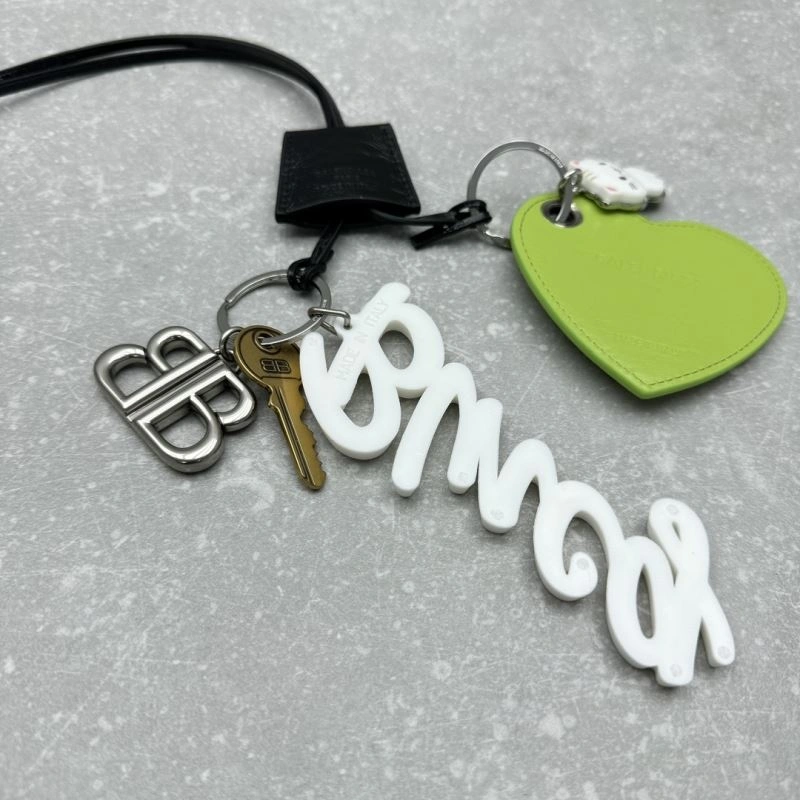 Snug Balenciaga Keys 64360