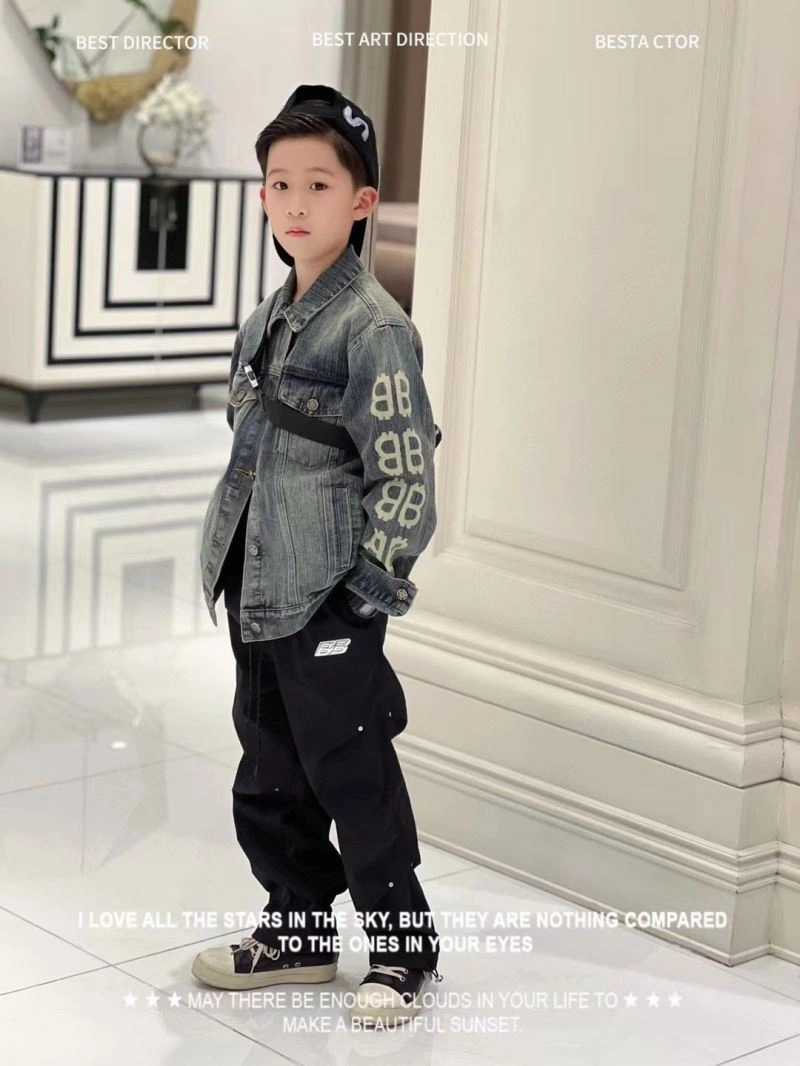 Balenciaga Kids ZipUp 96570
