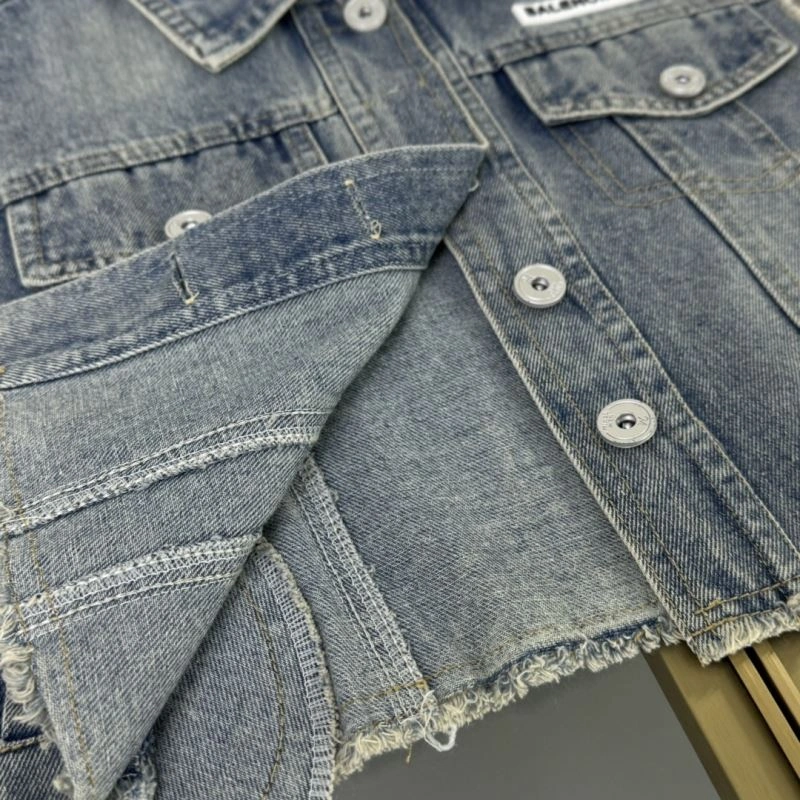 Modern Balenciaga Kids 96600