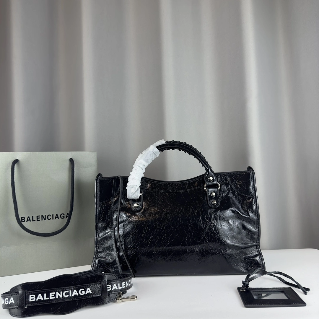 Balenciaga Large Batch 600 Motorcycle Shoulder Bag - Silver Rivet GoodFit 60985