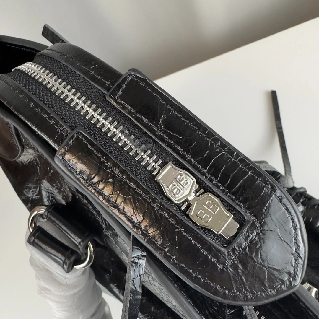 Balenciaga Large Batch 600 Motorcycle Shoulder Bag - Silver Rivet GoodFit 60985