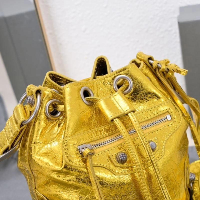 Vibrant Balenciaga Le Cagole  Cracked Lambskin Bucket Bag 75347