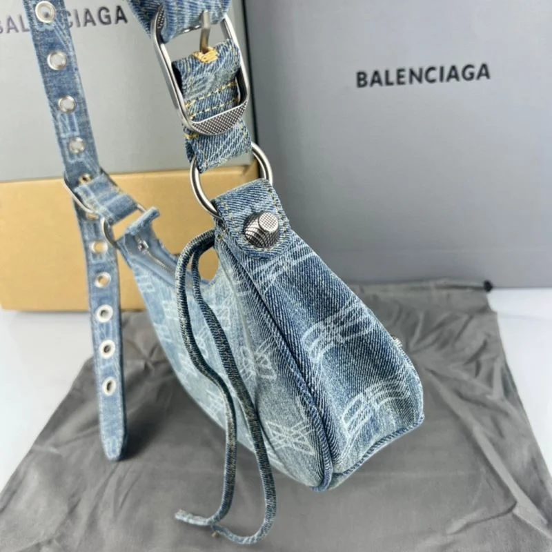 Balenciaga Le Cagole  Denim Half-Moon Bag Elegant 38396