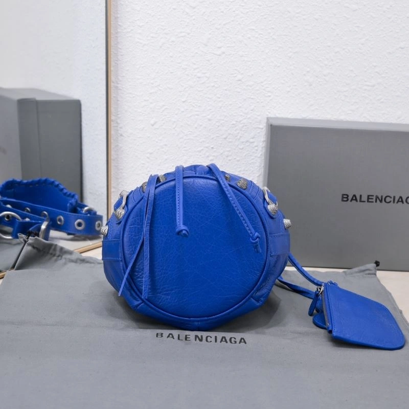 Balenciaga Le Cagole Cracked Lambskin Bucket Bag with Heart Mirror DailyWear 75365