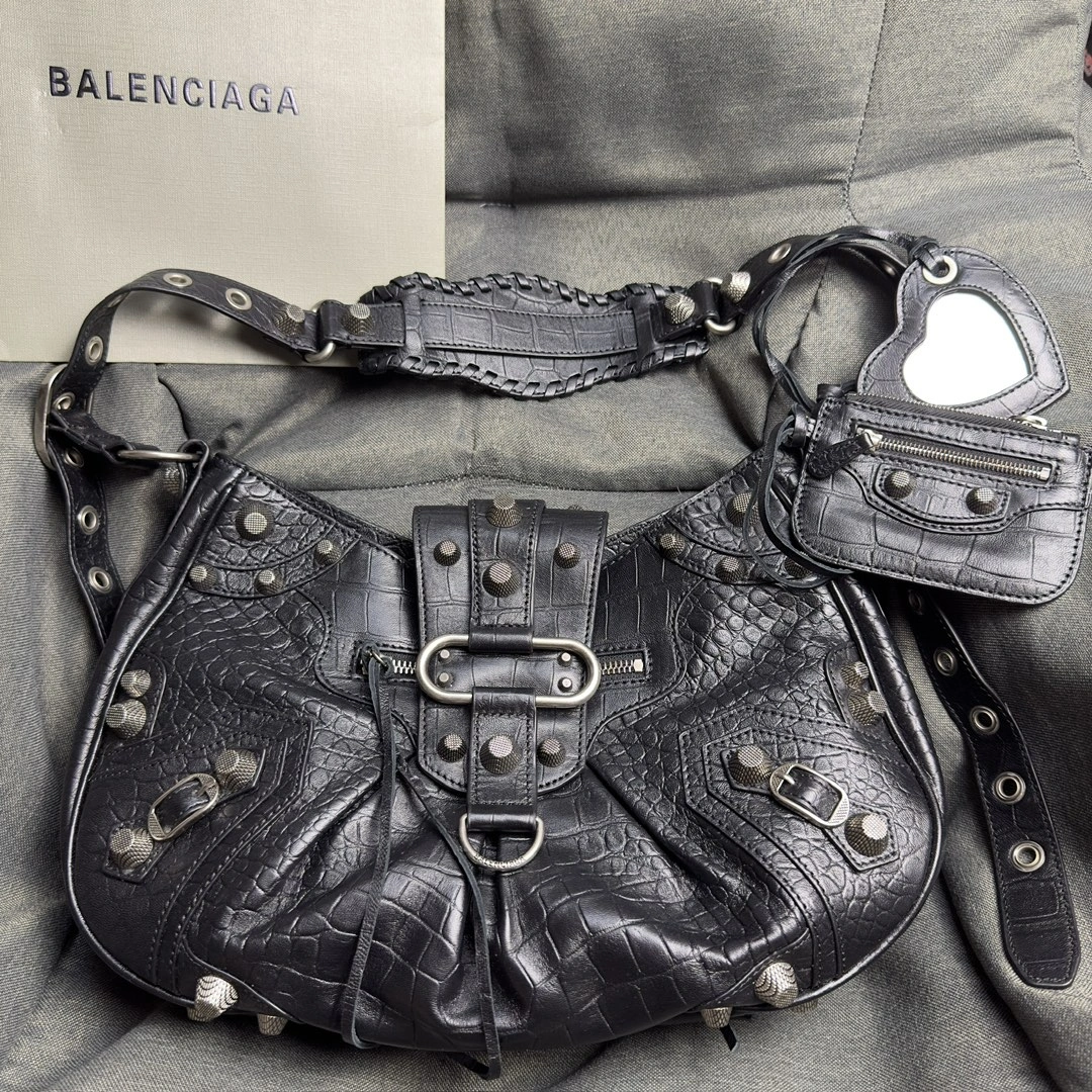 Balenciaga Le Cagole Exploded Sheepskin Half-Moon Bag OnTrend 61091