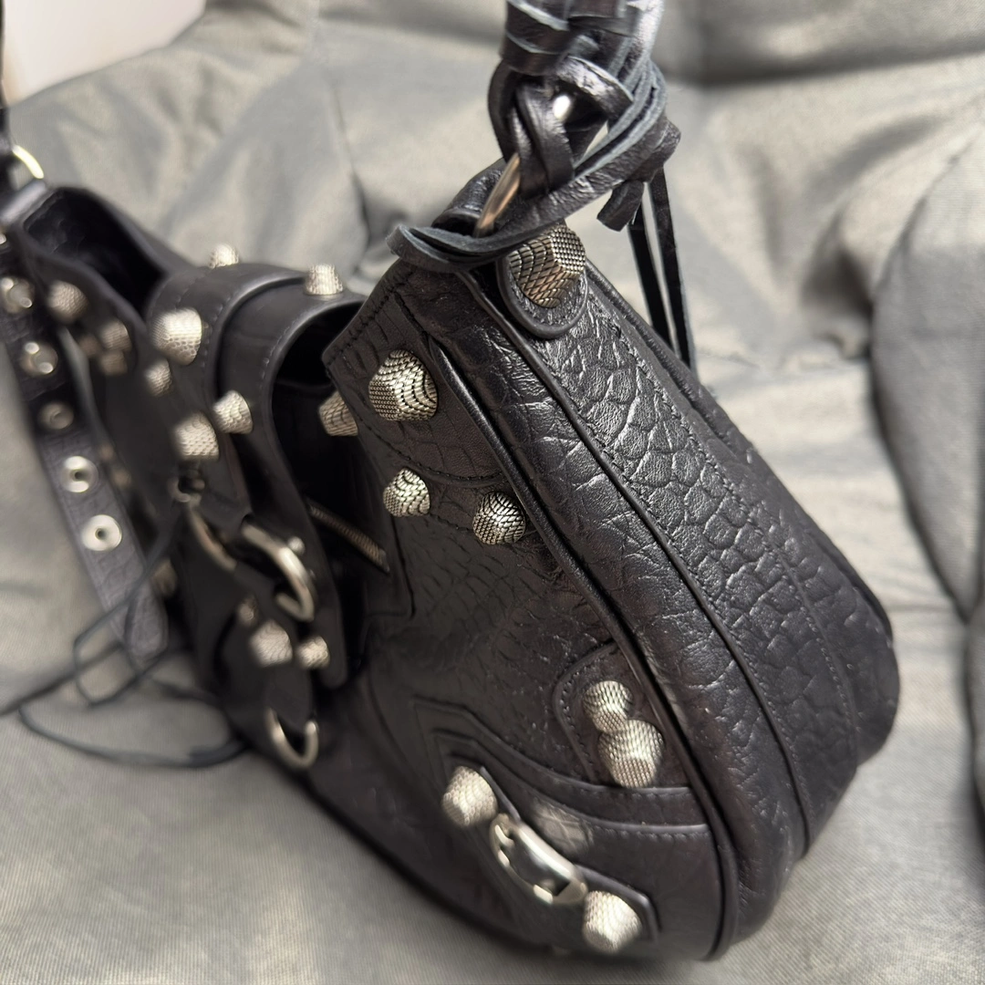 Balenciaga Le Cagole Exploded Sheepskin Half-Moon Bag OnTrend 61091