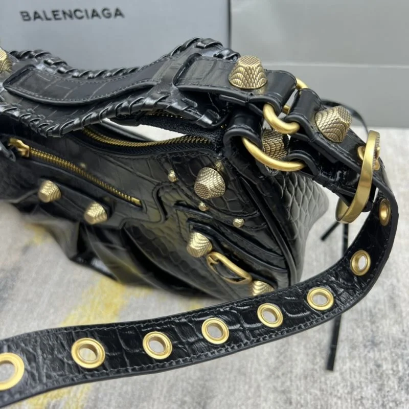 Thermal Balenciaga Le Cagole Half-Moon Crocodile Dumpling Bag 38345