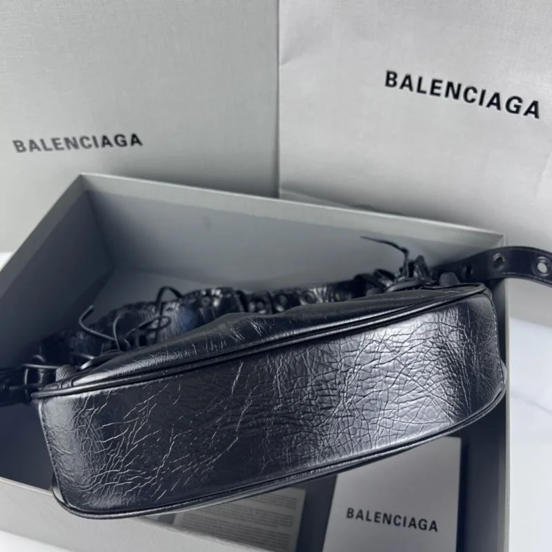 QuickDry Balenciaga Le Cagole Half-Moon Dumpling Bag in Black Wax 38339