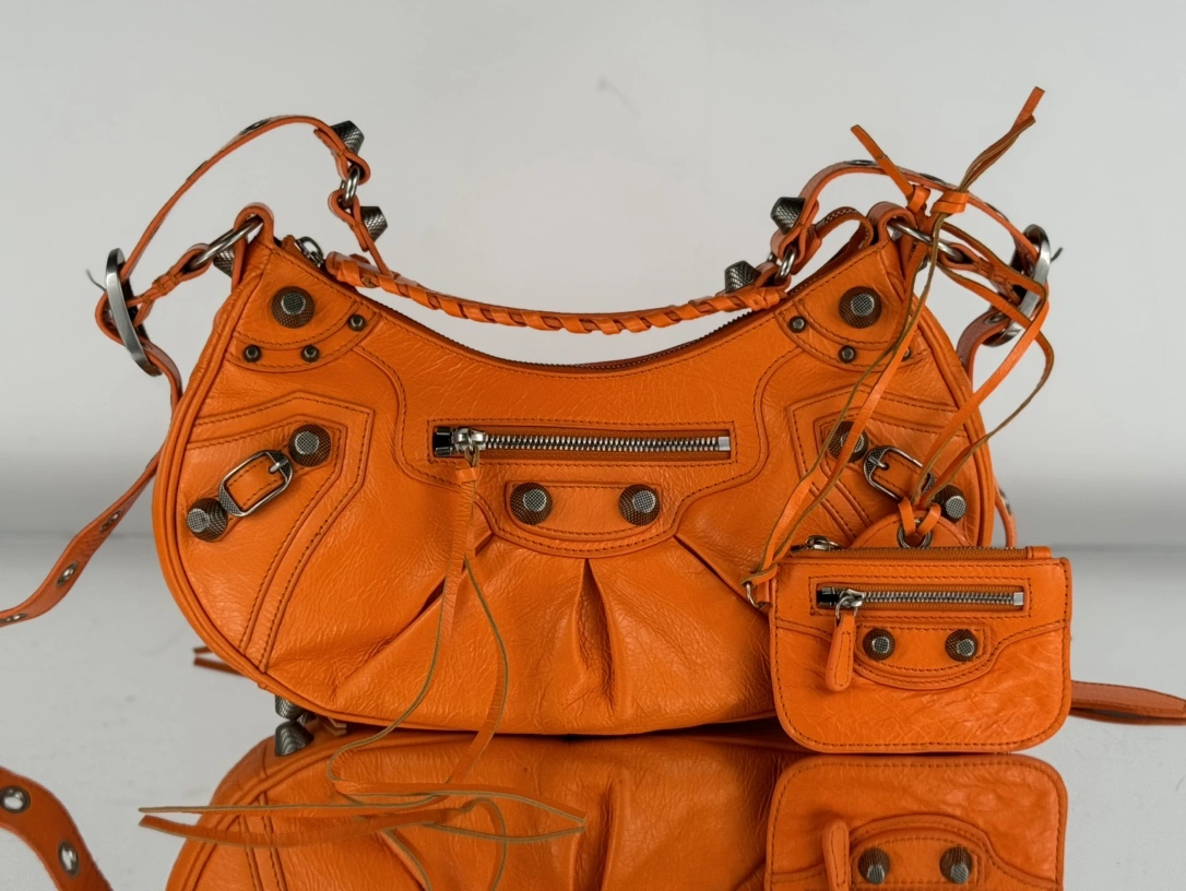 Balenciaga Le Cagole Half-Moon Dumpling Bag in Oil Wax Orange Breathable 61108