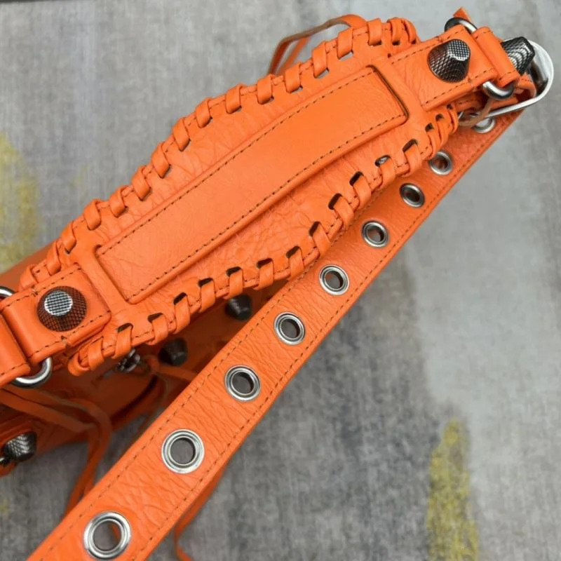 Balenciaga Le Cagole Half-Moon Dumpling Bag in Orange Wax Efficient 38349