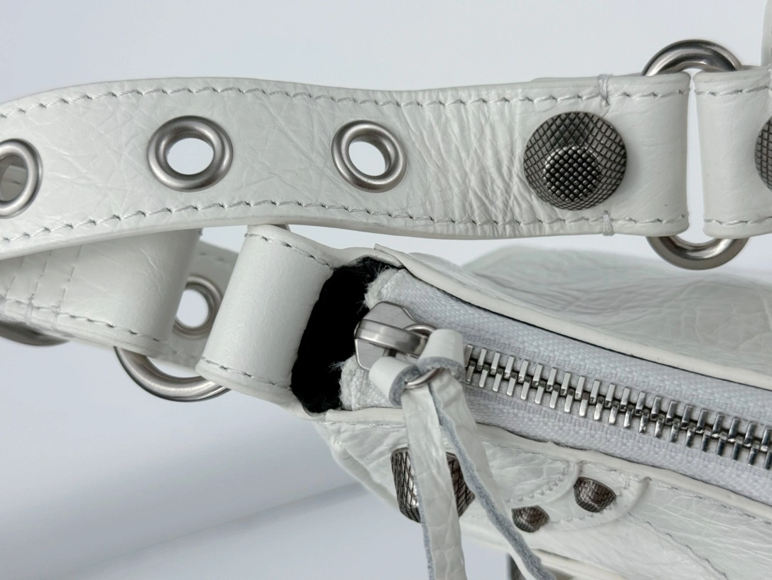 Balenciaga Le Cagole Half-Moon Dumpling Bag with Silver Buckle GoodFit 61074