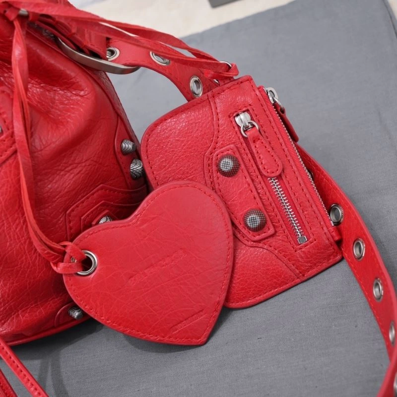 Balenciaga Le Cagole Heart Mirror Bucket Bag in Cracked Lambskin Timeless 75368