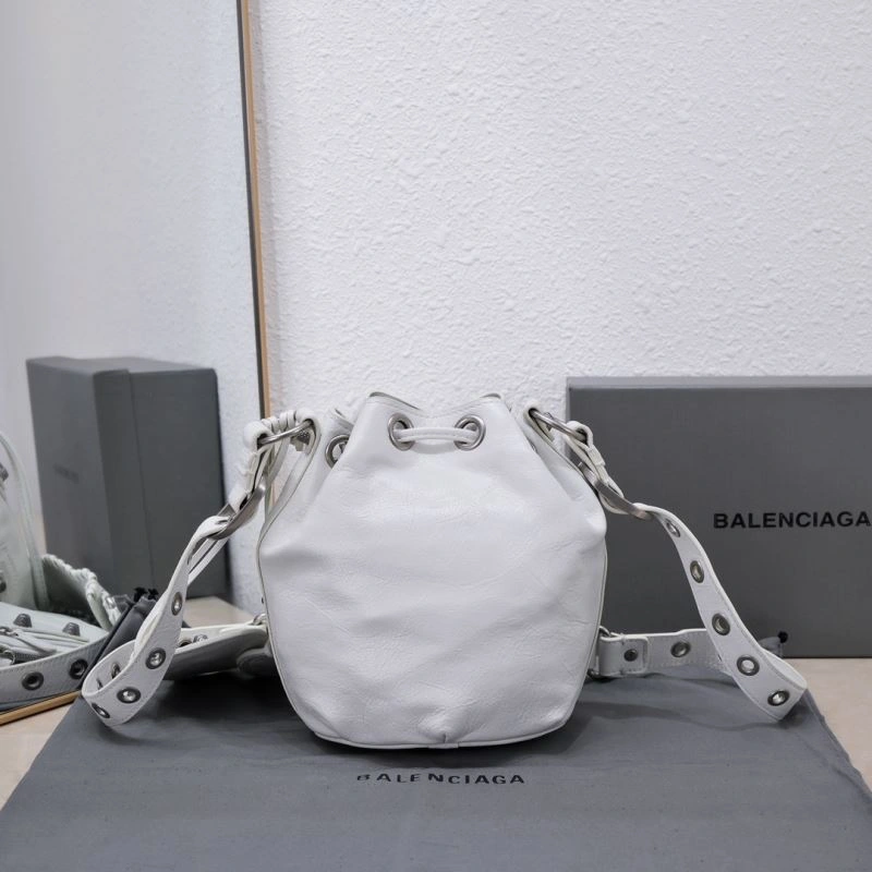 Classic Balenciaga Le Cagole Heart Mirror Bucket Bag in Cracked Lambskin 75348