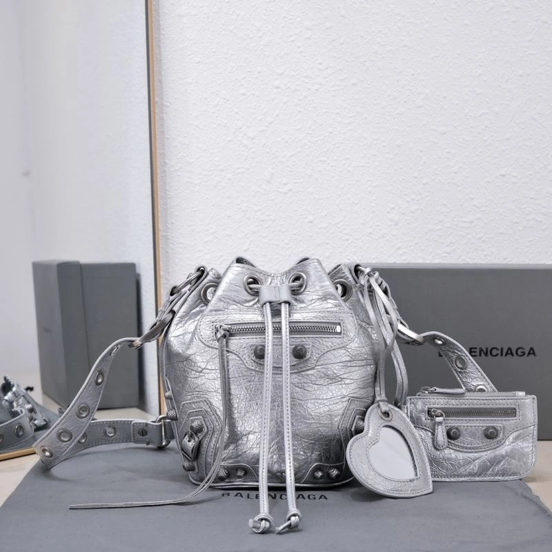StreetReady Balenciaga Le Cagole Heart-Mirror Bucket Bag in Crackling Lambskin 75359