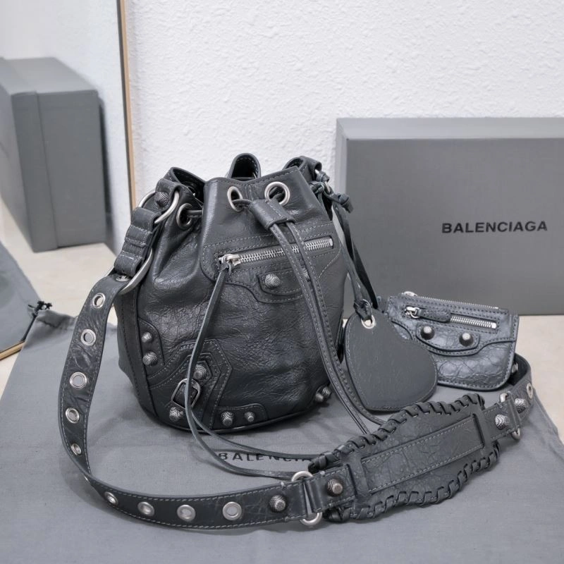 TimelessDesign Balenciaga Le Cagole Heart-Mirror Bucket Bag in Lambskin 75344