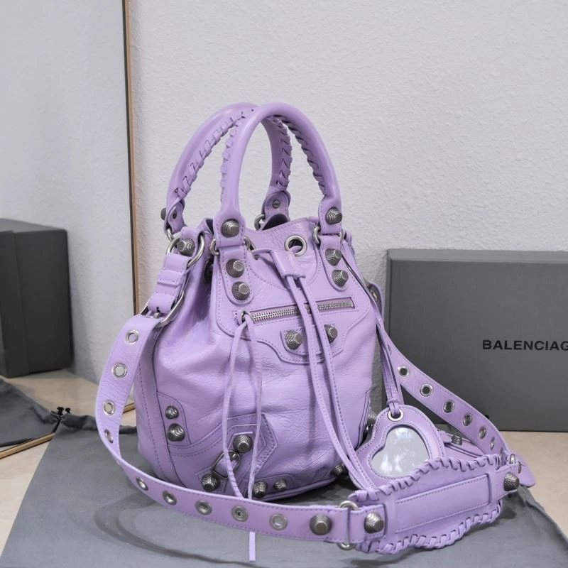 Balenciaga Le Cagole Heart Mirror Bucket Bag in Lambskin Unisex 72679