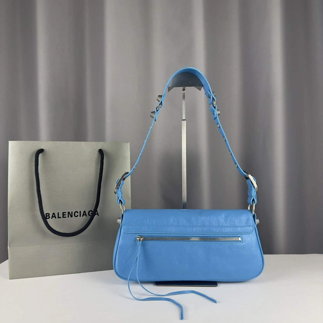 Versatile Balenciaga Le Cagole Large Everyday Sling Bag in Lambskin 61144