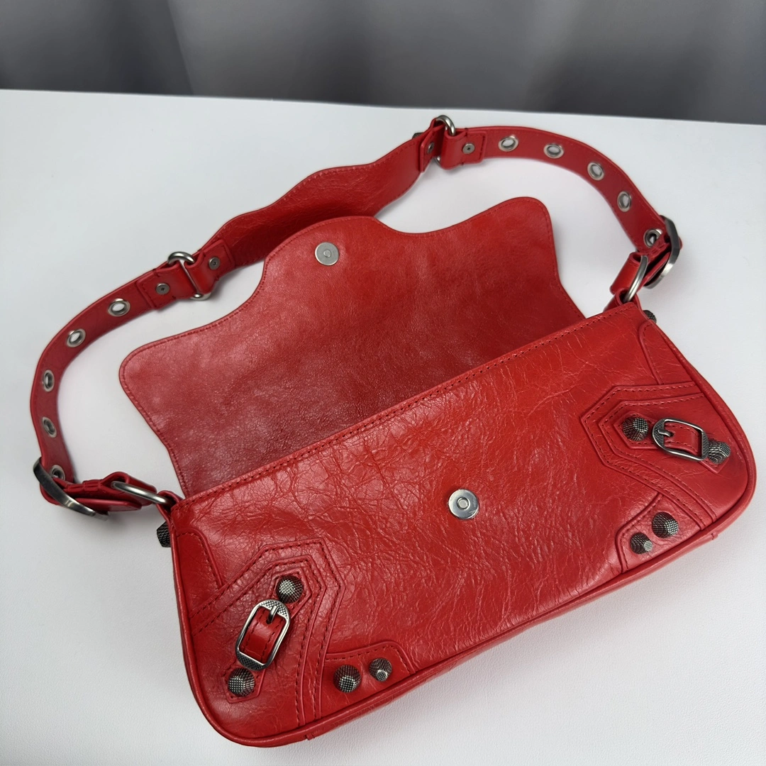 WeatherProof Balenciaga Le Cagole Large  Sling Bag in Lambskin 61087