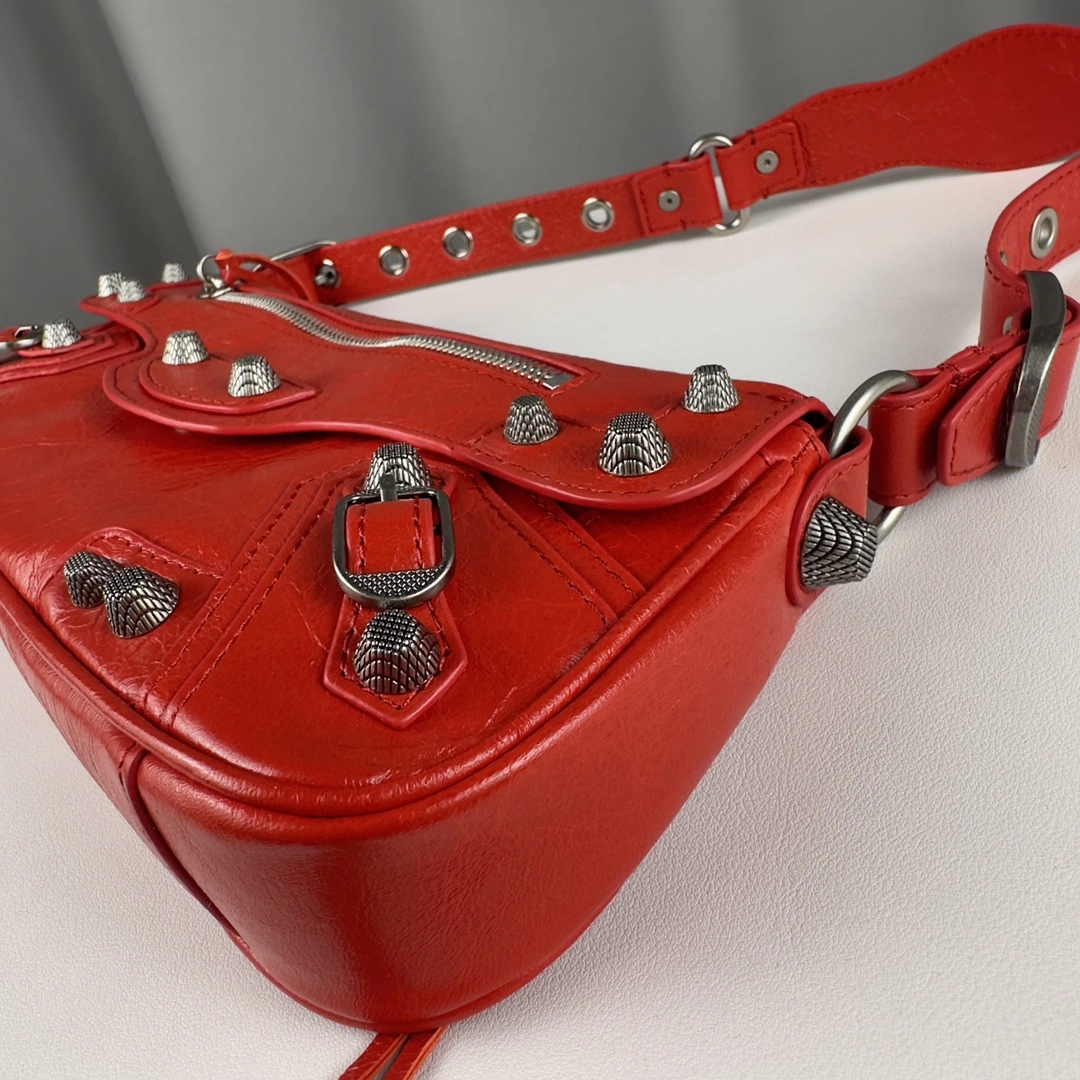 WeatherProof Balenciaga Le Cagole Large  Sling Bag in Lambskin 61087