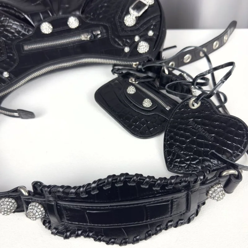 Balenciaga Le Cagole Luxe Crocodile-Embossed Shoulder Bag OnTrend 38379