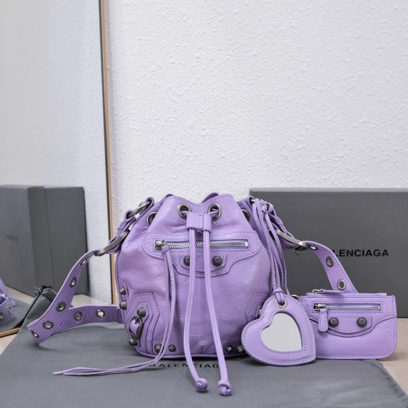 Balenciaga Le Cagole Luxe Heart Mirror Bucket Bag TravelReady 75341
