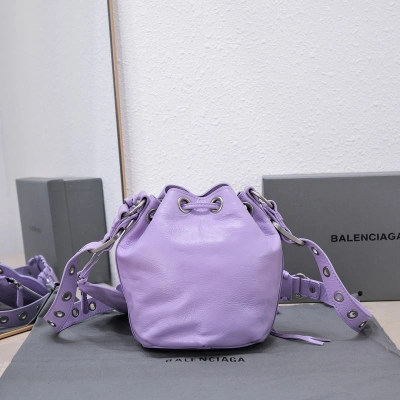 Balenciaga Le Cagole Luxe Heart Mirror Bucket Bag TravelReady 75341