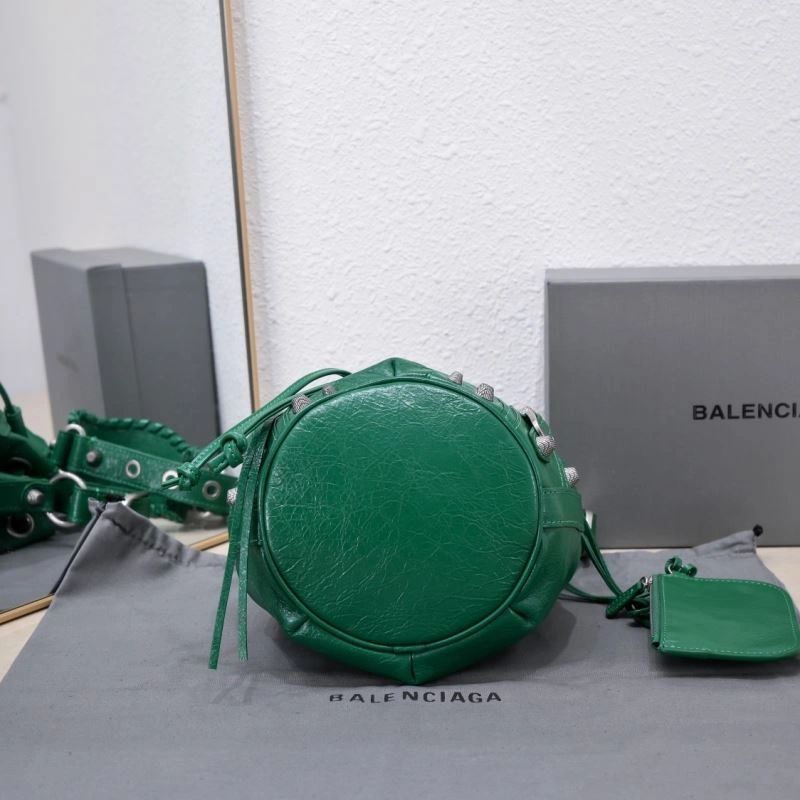 Balenciaga Le Cagole Luxe Lambskin Bucket Bag with Heart Mirror Refined 75352
